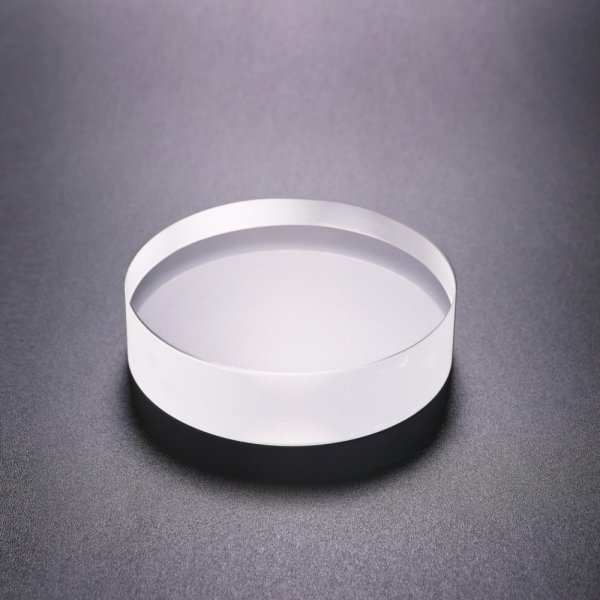 Flat crystal