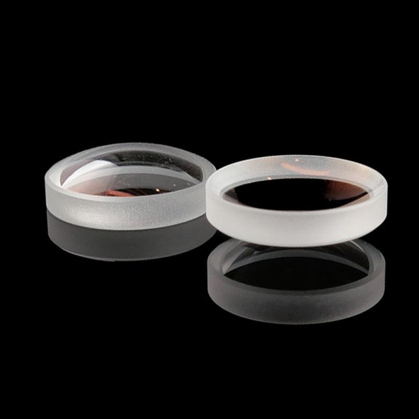 Lithium fluoride lens