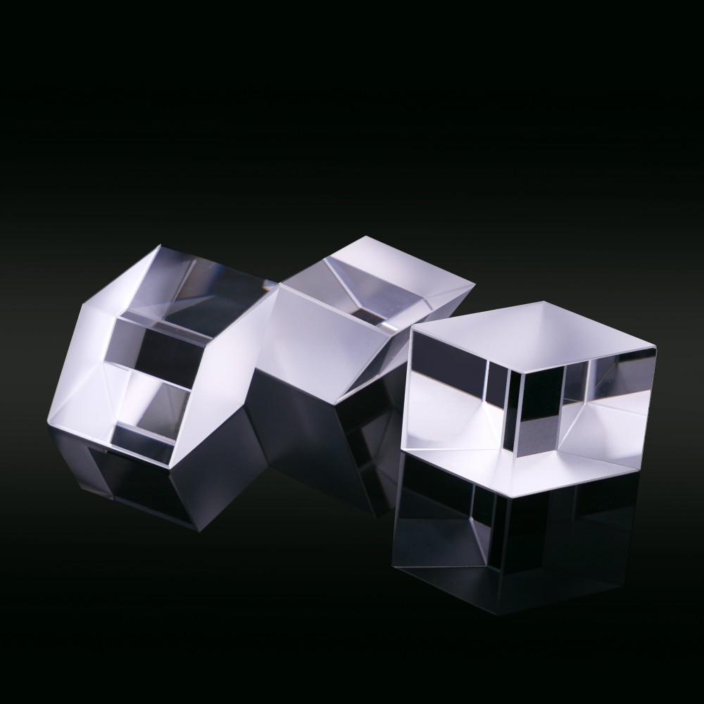 Lithium fluoride optical prism