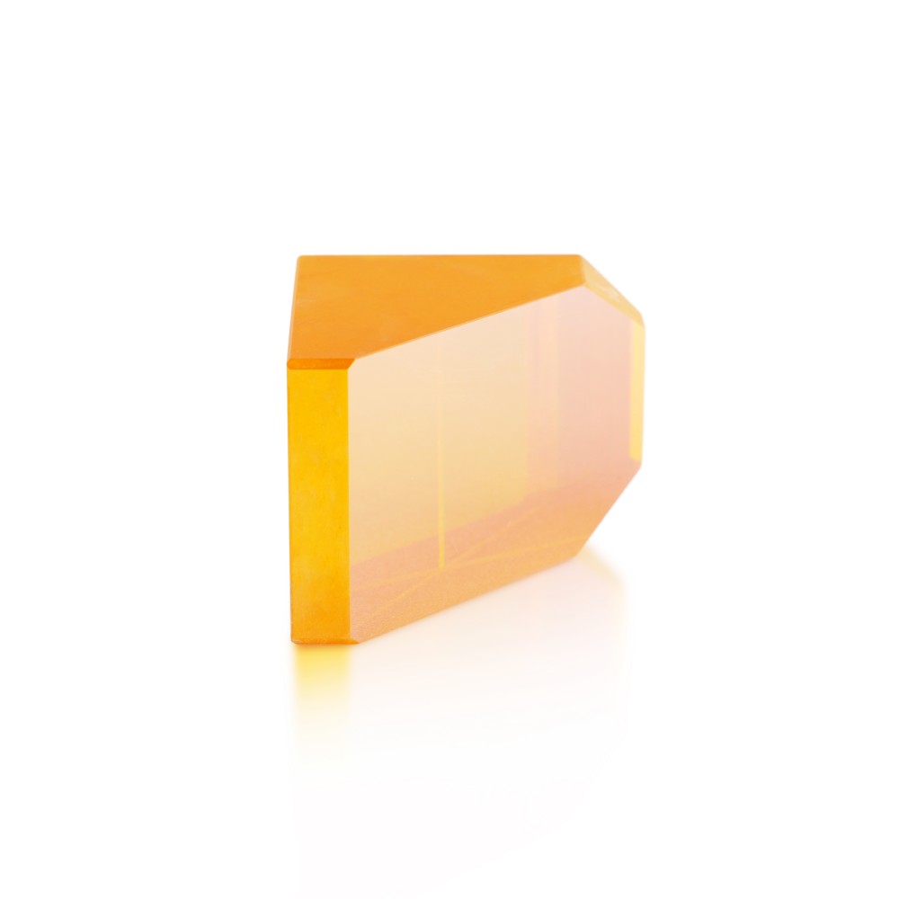 ZnSe optical prisms