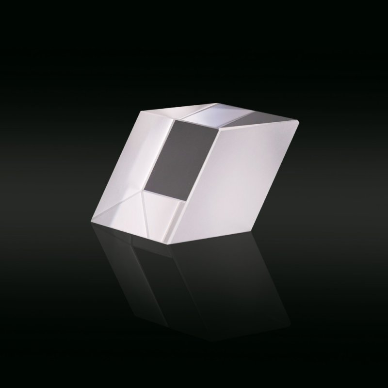 Lithium fluoride optical prism