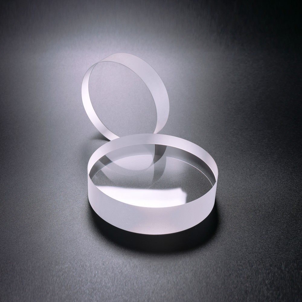 Flat crystal