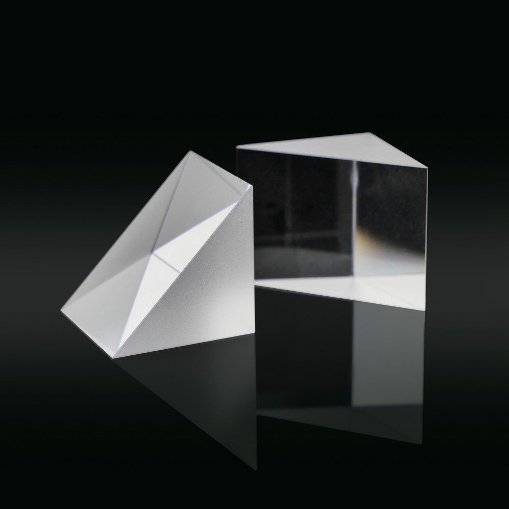 Magnesium fluoride optical prism